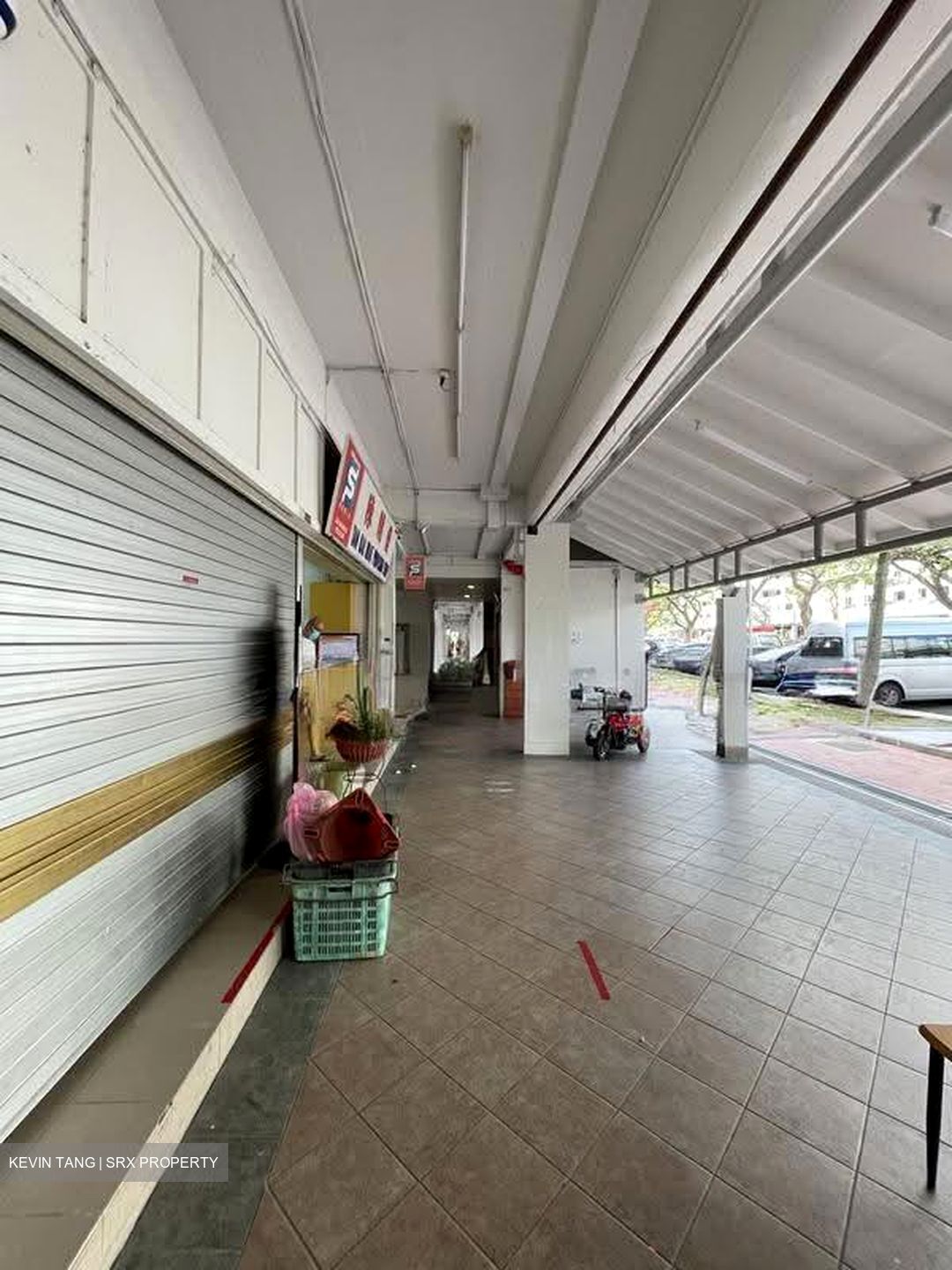 Hougang Avenue 1 (D19), Shop House #622561801